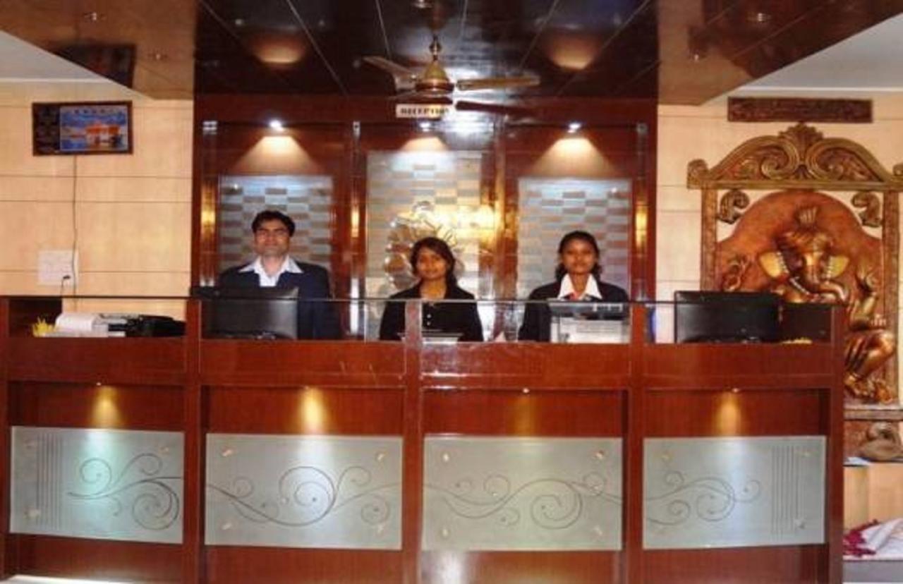 Hotel Vinayak Palace Bilāspur Εξωτερικό φωτογραφία