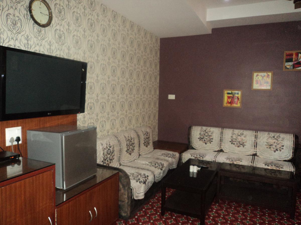 Hotel Vinayak Palace Bilāspur Εξωτερικό φωτογραφία