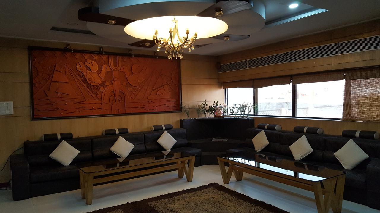 Hotel Vinayak Palace Bilāspur Εξωτερικό φωτογραφία