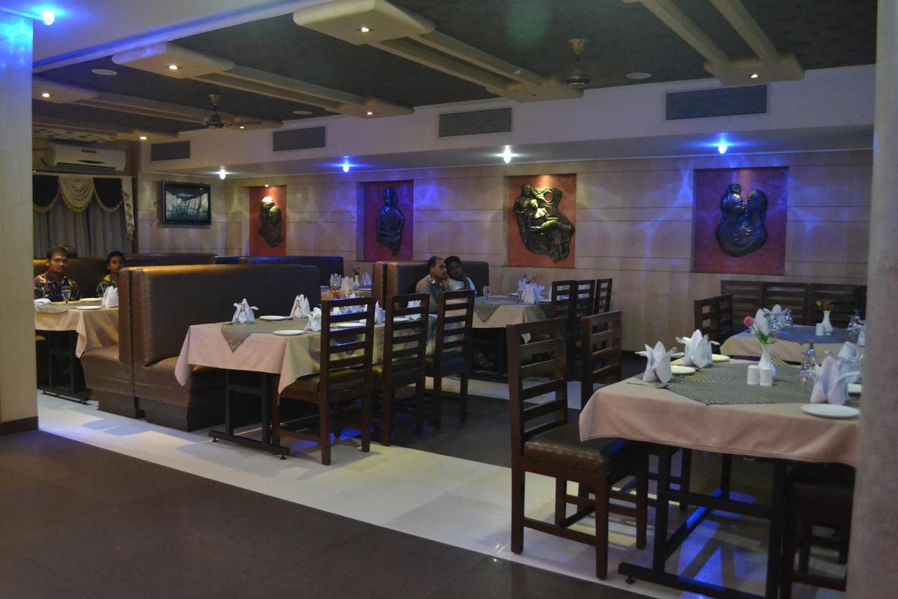 Hotel Vinayak Palace Bilāspur Εξωτερικό φωτογραφία