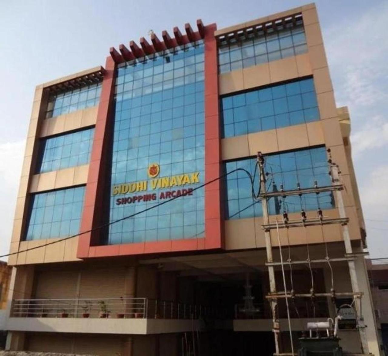 Hotel Vinayak Palace Bilāspur Εξωτερικό φωτογραφία